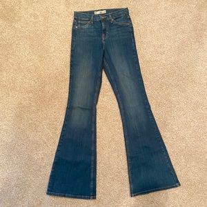 LIKE NEW Topshop Jamie Flare Jeans